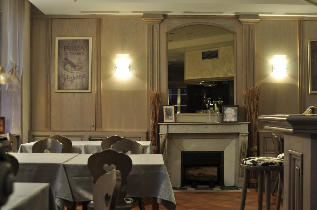 Hotel Du Herrenstein Neuwiller-lès-Saverne エクステリア 写真