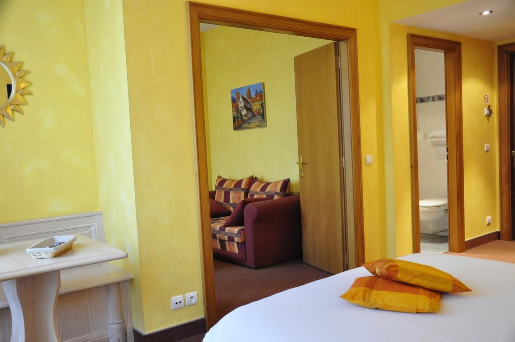 Hotel Du Herrenstein Neuwiller-lès-Saverne 部屋 写真